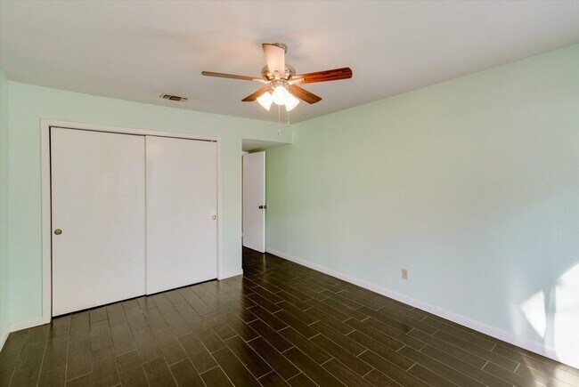 Building Photo - 8401 Echo Creek Ln
