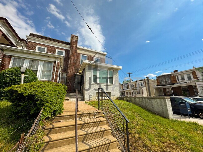 Building Photo - 5448 Springfield Ave