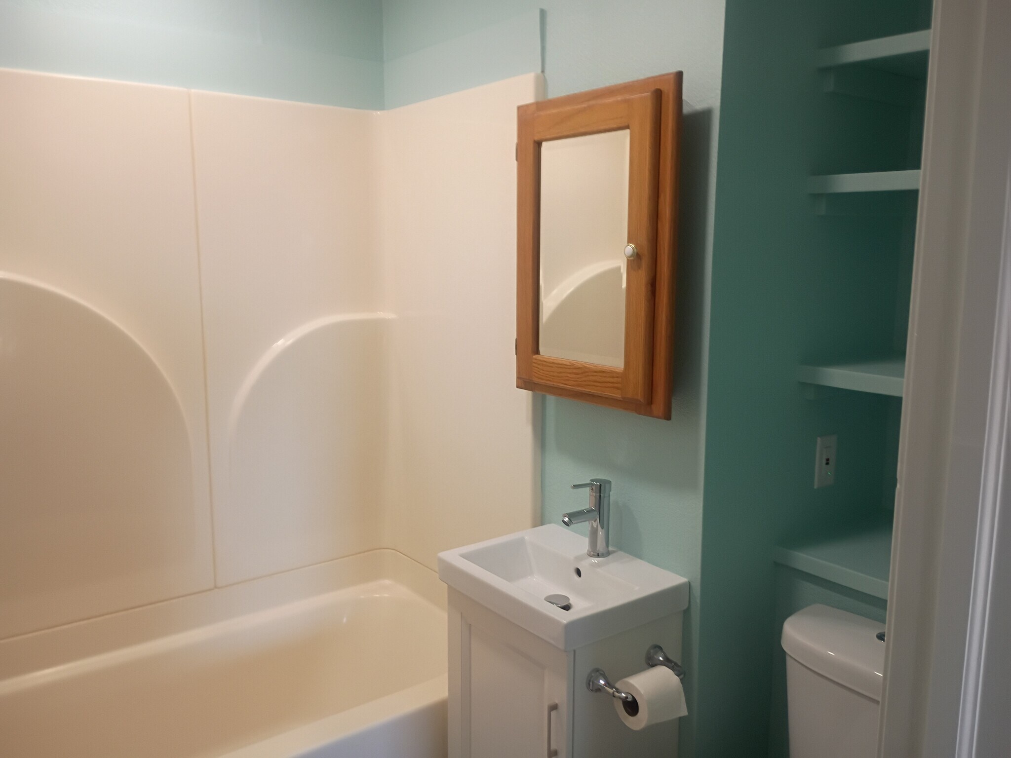 Building Photo - 914 Jackson St