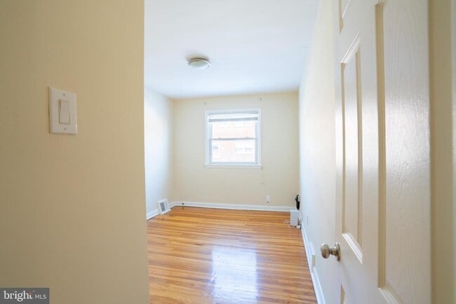 Building Photo - 3717 Mimi Cir