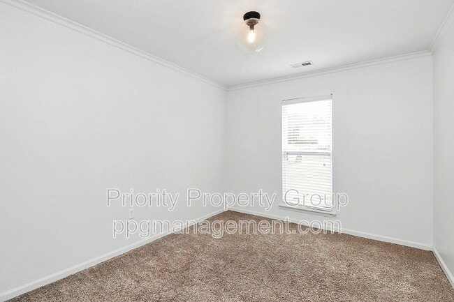 Building Photo - 14034 Eden Ct