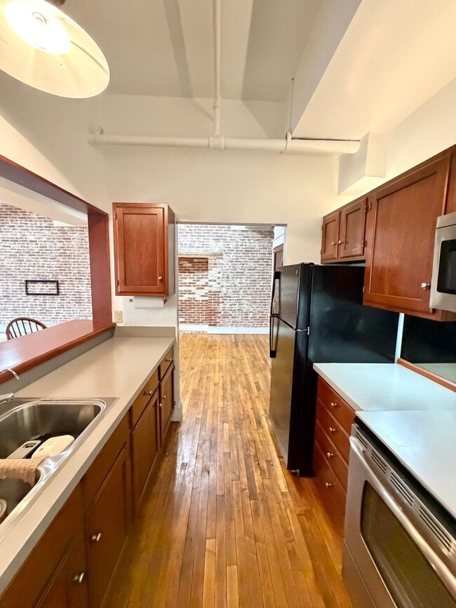 Building Photo - 231 N Shippen St