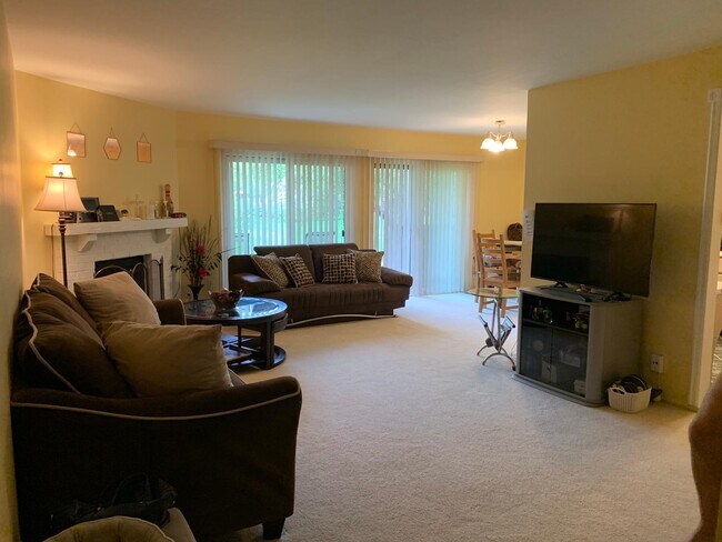 Primary Photo - 1153 Silverwood Ct