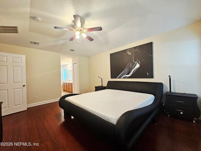 Building Photo - 5891 Green Pond Dr