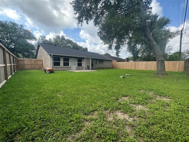 Building Photo - 9823 Sagebud Ln