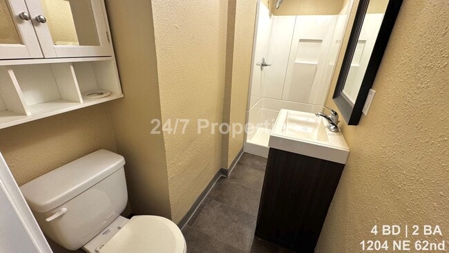 Building Photo - Charming 4 BD | 2 BA Bungalow with A/C - North Tabor