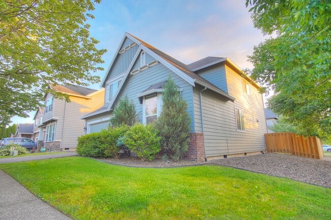 Building Photo - 2727 Crater Ln
