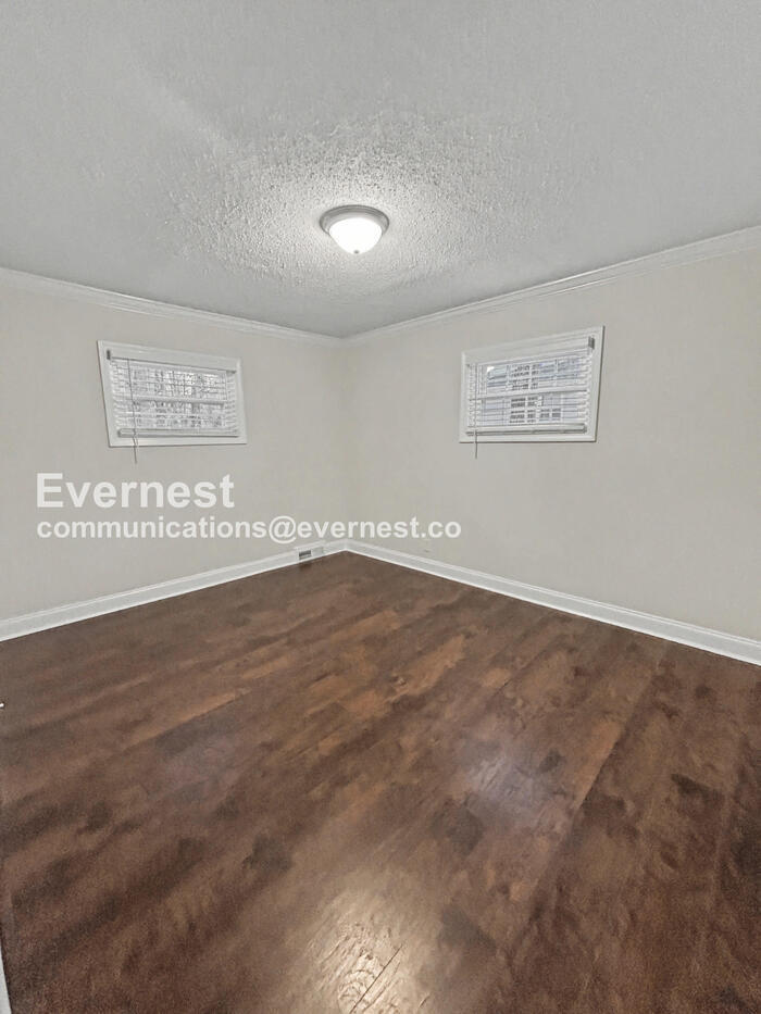 Building Photo - 144 British Lake Dr