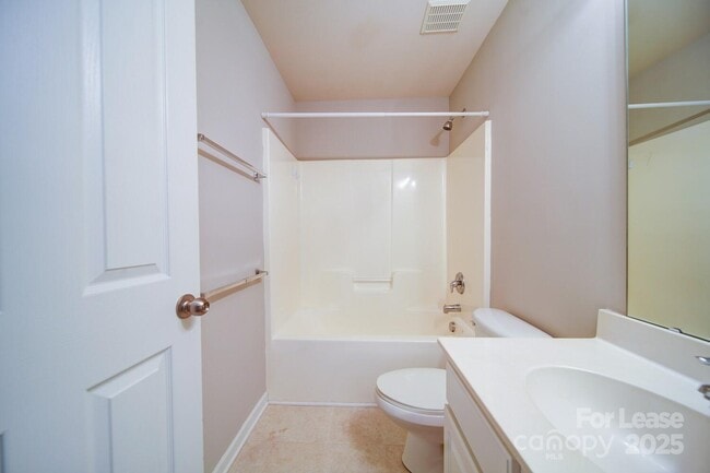 Building Photo - 9821 Carson Whitley Ave
