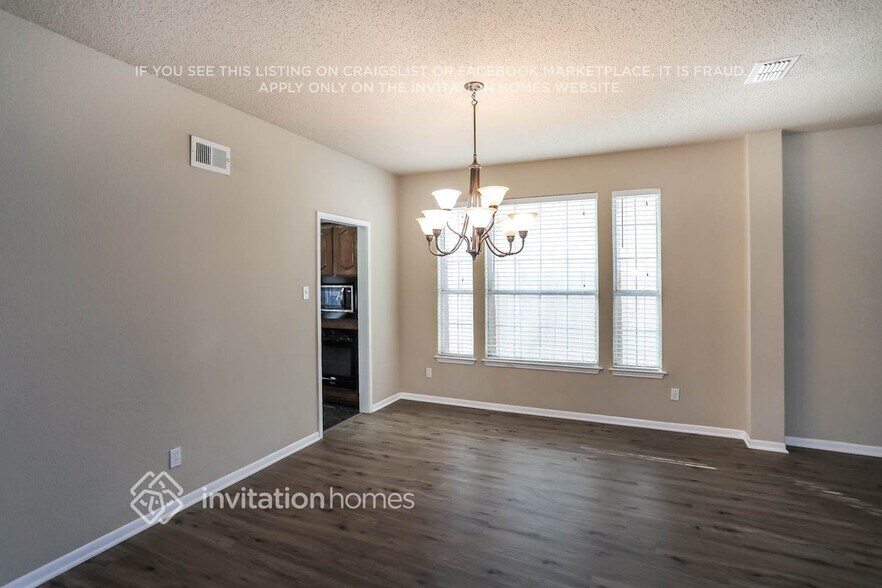 Building Photo - 7840 Clover Leaf Dr