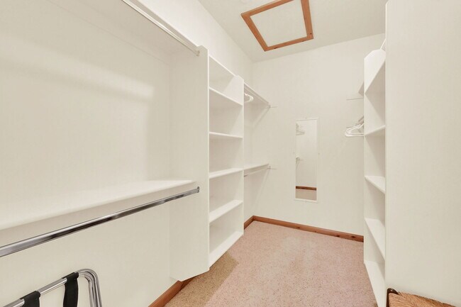 Building Photo - 6486 UT-39