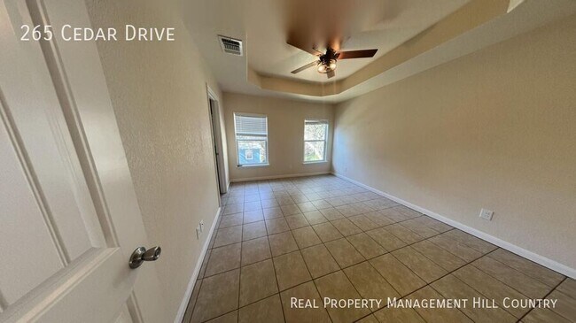 Building Photo - 265 Cedar Dr