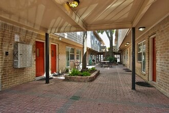 Building Photo - 1420 Hawthorne St