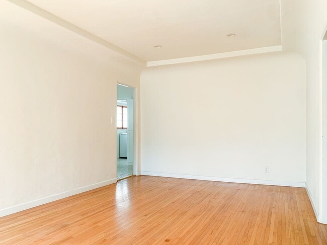 Building Photo - Gorgeous & Updated 3 bed Storybook Spanish House in Silverlake w/Views!