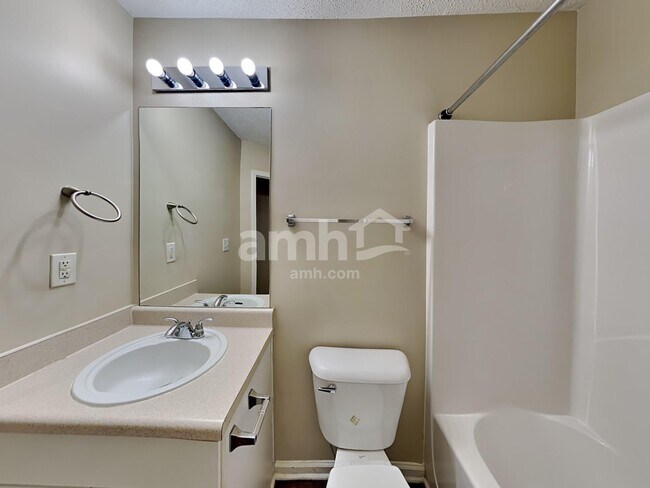 Building Photo - 3321 Metro Way