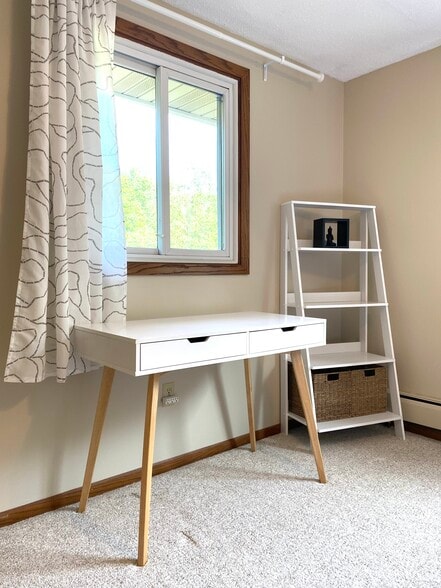 Building Photo - 1475 Sheldon St