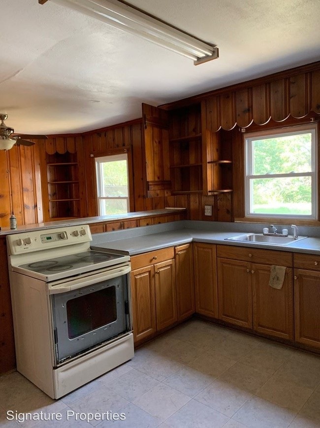 Building Photo - 2 br, 1 bath House - 2016 Love Shop Road