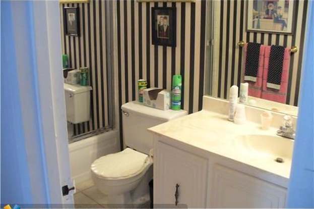 Building Photo - 601 Three Islands Boulevard