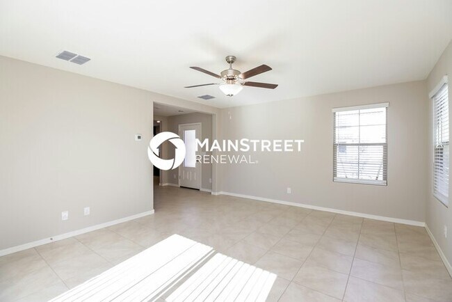 Building Photo - 4 Bedroom Pet-Friendly Home in Phoenix, AZ...