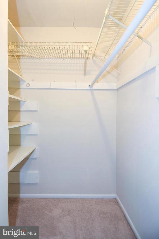 Building Photo - 3302 Woodburn Village Dr