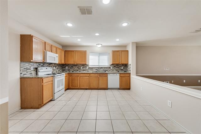 Building Photo - 2701 Sundance Dr