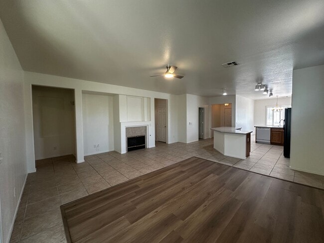 Building Photo - AUTUMN RIDGE AT SUMMERLIN-PHAS