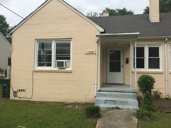Primary Photo - 1400- B Summit Ave