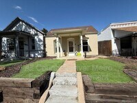 Building Photo - 831 Elati St