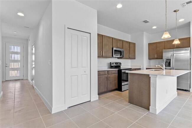 Building Photo - 1345 Captiva Cv