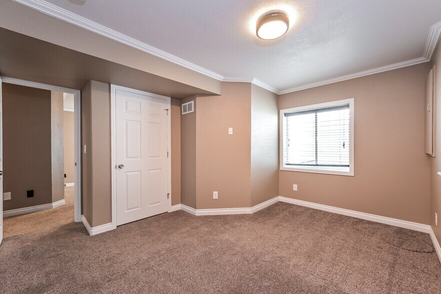 Building Photo - 5061 Ox Trail