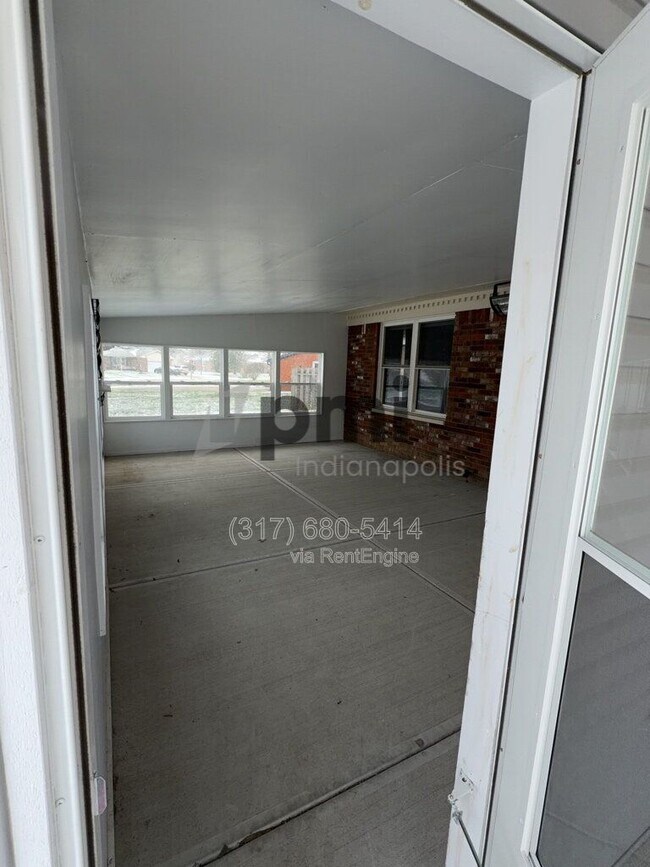 Building Photo - 635 Phaeton Pl