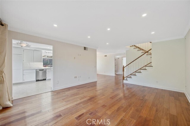 Building Photo - 5974 Ruthwood Dr