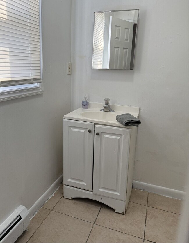 Building Photo - 456 Convery Blvd