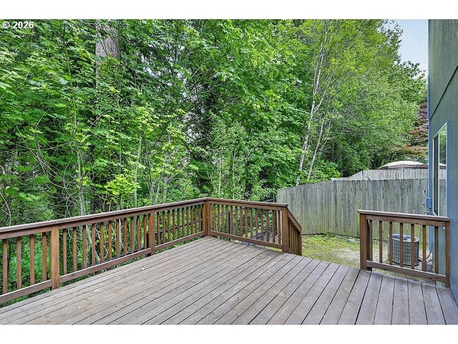 Building Photo - Tenny Creek