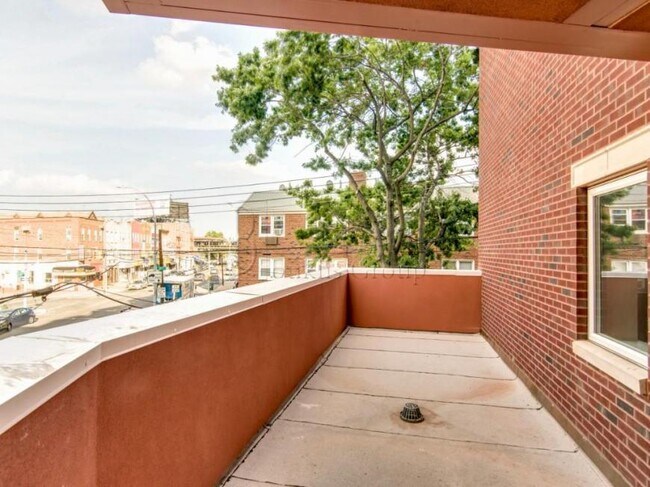 Building Photo - 1 bedroom in ASTORIA NY 11102