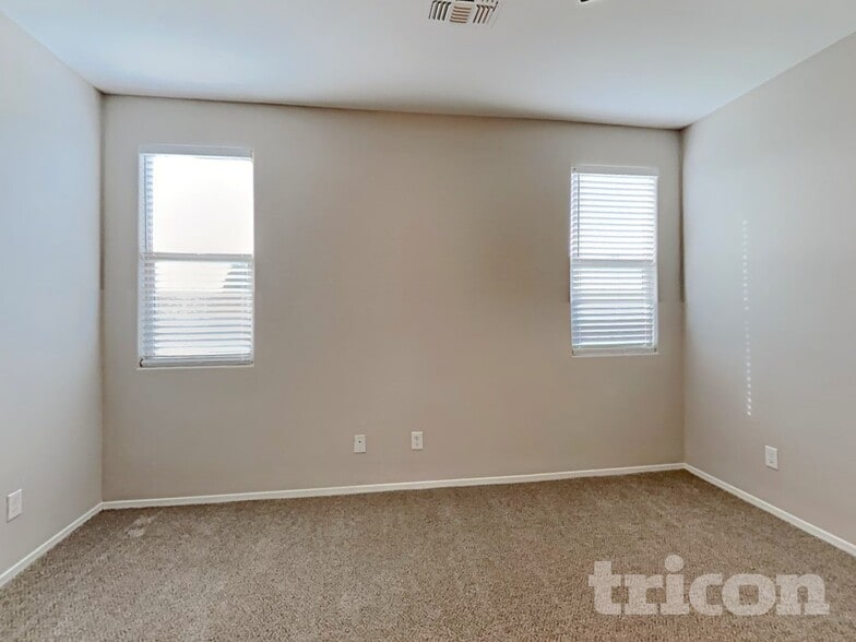 Building Photo - 18253 W Eva St