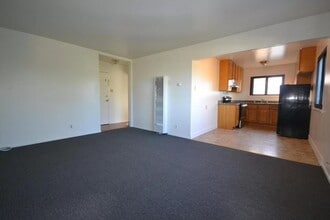 Building Photo - 720 1st Ave