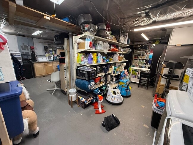 Building Photo - 1338 East St