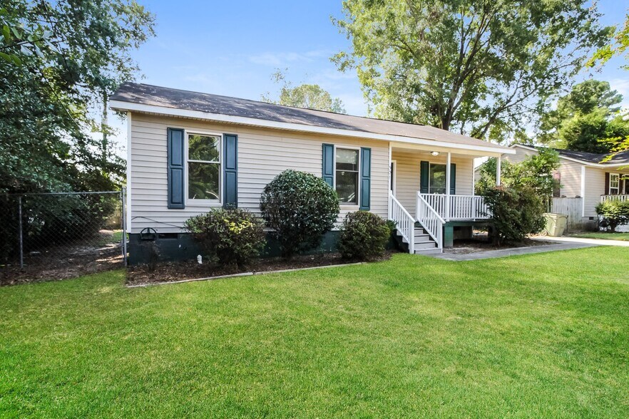 Building Photo - 501 Riley St