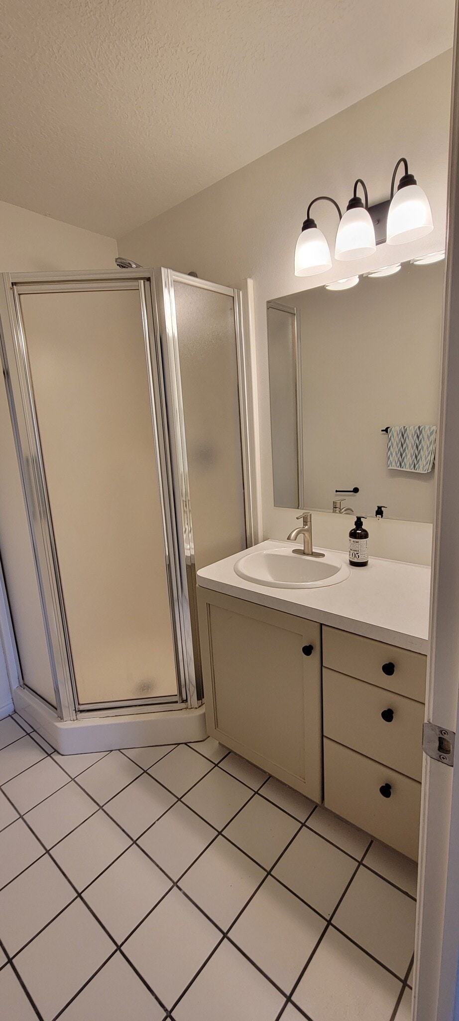 Building Photo - 545 W 600 N