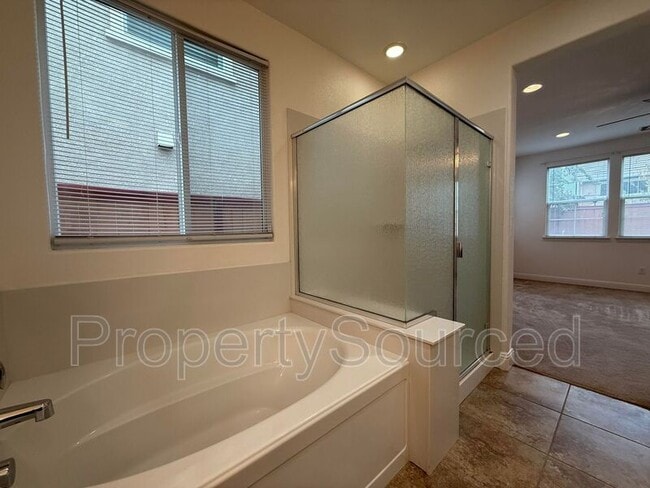 Building Photo - 656 Open Range Ave