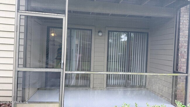 Building Photo - 10200 Belle Rive Blvd