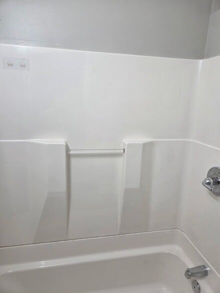 Building Photo - 2614 Lamborne Blvd