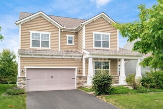 Building Photo - 10327 Indigo Dr