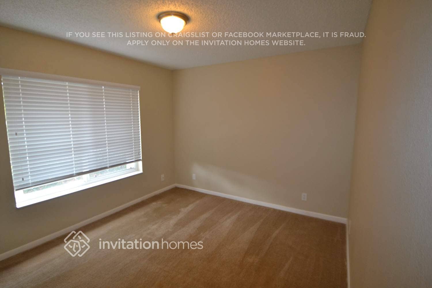 Building Photo - 1796 S Club Dr