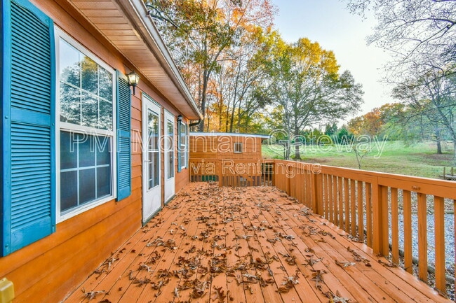 Building Photo - 455 Cantrell Rd