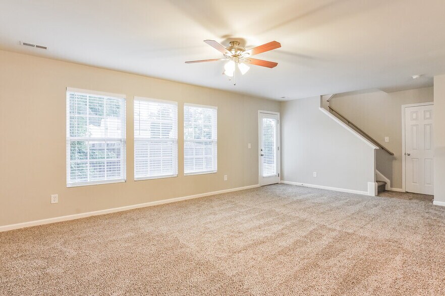 Building Photo - 3783 Burtons Barn St