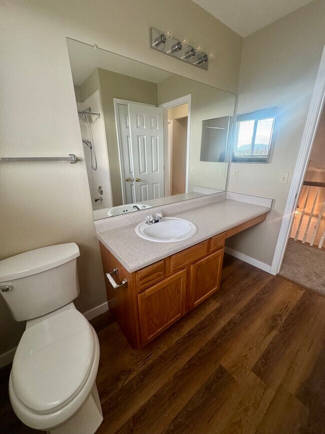 Building Photo - 3 bedroom home in Wagon Trails with commun...