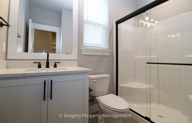 Building Photo - Brand New Spacious 5-Bedroom Retreat at Coyote Ridge 3 Full Baths 2 Car Garage 2330sf A/C Prime B...