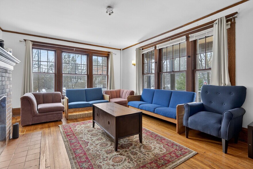 Living Room - 305 Wyckoff Ave